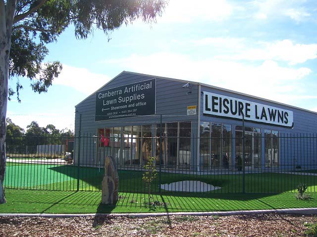 Leisure Lawns Showroom